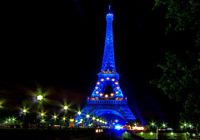 Tour Eiffel ມາໃນສີທຸງ ສຫະພາບເອີ່ຣົປ ເມື່ອຕອນຝຣັ່ງ ເປັນປະທານວຽນ ປີກາຍນີ້ (ພາບ : Flickr)