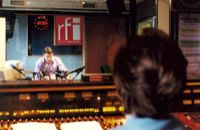 ການອອກອາກາດຂອງ RFI ທີ່ບໍ່ເປັນປົກ
ກະຕິ ຕັ້ງແຕ່ວັນທີ 12 ພຶສພາ ທີ່ແລ້ວ
ຍ້ອນການຢຸດງານປະທ້ວງຂອງບັນດາພະ
ນັກງານແລະນັກຂ່າວ (ພາບ: RFI)


