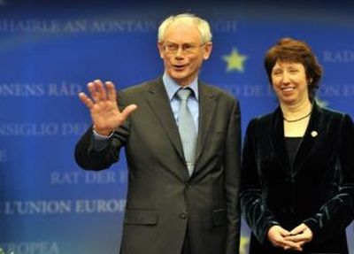 ທ່ານ ແອກມານ ວານ ຣົມປ່ອຍ Herman Van Rompuy ແລະ ຍານາງ ກັຕຣິນ ອັສຕັນ Catherine Aston