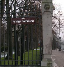 Skwer Jerzego Giedroycia, Warszawa