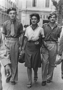 Jerzy Giedroyc, Zofia Hertz, Henryk Giedroyc; Rzym, czerwiec 1945© Instytut Literacki