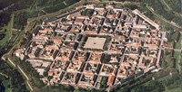 Neuf-Brisach, miasto-twierdza stworzone w 1697r.Zródło: sites-vauban.org