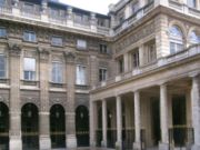 Siedziba francuskiego ministerstwa Kultury i Komunikacji  w skrzydle Palais Royal, rue de ValoisWikipedia