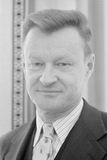 Zbigniew Brzeziński, zdjęcie z 1977r.Wikipedia