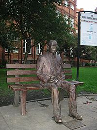 Pomnik Alana Turinga w Manchesterze(Foto: Wikipedia)