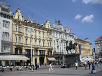 Plac Ban Jelačić w centrum stolicy, w Zagrzebiu.(Foto: Wikipedia)