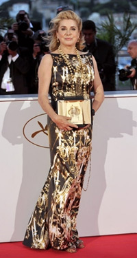 Французская актриса Катрин Денев на вручении приза 61 Каннского фестиваля.Фото : AFP