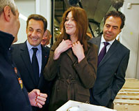 Николя Саркози с супругой , Карлой Бруни-Саркози в павильоне Ранжис 27 мая 2008.(Photo : Reuters)
