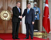 Виктор Ющенко с Абдулой Гюлем в президентском дворце в Анкаре.Фото: Reuters