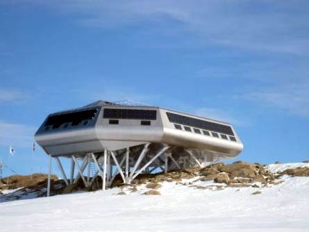 Бельгийская безотходная антарктическая станция "Принцесса Элизабет".http://www.antarcticstation.org/