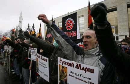 "Русский марш" радикальных националистов в Москве 1 марта 2009(Photo: REUTERS/Sergei Karpukhin)