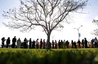 Очередь безработных на "Ярмарку трудовых вакансий" в Майями (США) 4 марта 2009(Photo: REUTERS)