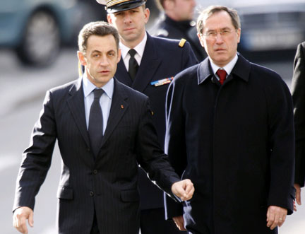 Президент Франции Николя Саркози и глава президентской администрации Клод Геан(Photo : Reuters)