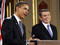 Совместная пресс-конференция премьера Великобритании Гордона Брауна и президента США Барака Обамы в Лондоне в канун открытия саммита G20. 1 апреля 2009.REUTERS/Jason Reed