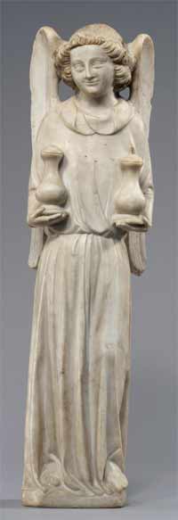 Ангел. Приписывается Эврарду Орлеанскому. Иль-де-Франс. около 1330-1340 гг. Мрамор со следами позолоты
(Photo : © 2008 Musée du Louvre / Pierre Philibert)