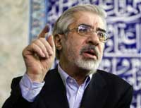 Кандидат в президенты Ирана Мир-Хоссейн Мусави. Тегеран, 12 июня 2009(Photo: REUTERS)