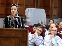 Клотильд Рейс перед судьями исламского революционного суда Тегерана. 8 августа 2009.REUTERS