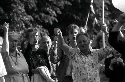 20 лет назад..."Балтийская цепь", фото 23 августа 1989 года.
(REUTERS)
