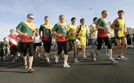 В честь 20-летия «Балтийского пути» в эту субботу в Вильнюсе и Таллинне стартовал марафон, который пройдет по тем местам, где в 1989 году была образована цепь свободы.(REUTERS)
