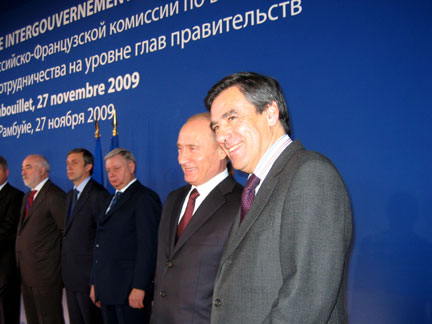 Владимир Путин и Франсуа Фийон на встрече в Рамбуйе 27 ноября 2009 г.Г.Аккерман/RFI
