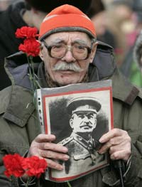 Манифестация российских сталинистов в день смерти диктатора 5 марта 2009.(Photo: REUTERS)