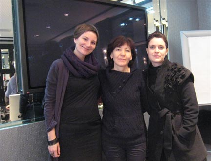Слева направо: Вероника Сенте-Голдстон (Human Rights Watch), Таджигуль Бегмедова (Туркменский хельсинский фонд по правам человека) и Эльза Видаль (Репортеры без границ).Фото: И.Домбровская/RFI