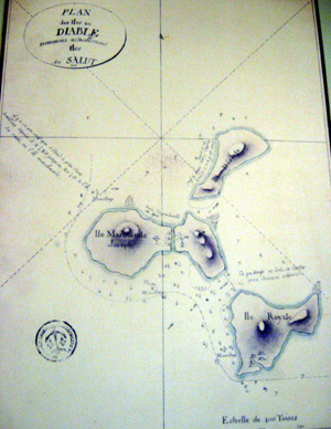 Острова Спасения ( бывшие острова Дьявола). Карта из музея гвианской каторги на острове Руаяль. N.Carel / RFI
