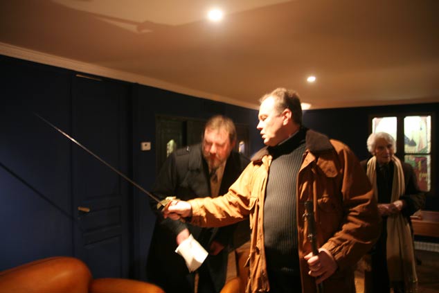  Открытие галереи Петра Великого 12 февраля 2010 г. Испытание сабли
(Photo : Gorbanevsky)