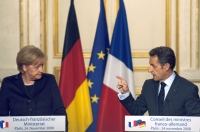 Merkel-Sarkozy krize karşı ortak hareket ediyor(Foto: Reuters)
