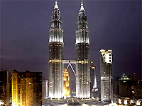 Tòa tháp đôi Petronas tại Kuala Lumpur
