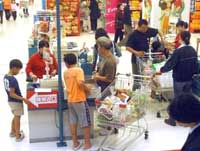 Cảnh siêu thị tại Đài Bắc  Nguồn : http://aric.adb.org