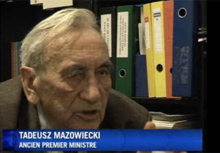 Ông Tadeusz Mazowiecki, thủ tướng chính phủ không cộng sản đầu tiên, sau Hội Nghị Bàn Tròn 1989Ảnh : AFP
