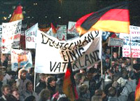 Các cuộc tuần hành tại Leipzig nhằm tẩy chay chế độ (DR)