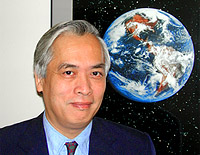 Nhà thiên văn Trịnh Xuân Thuận (DR) 