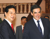 Thủ tướng Pháp Fillon và đồng nhiệm Nguyễn Tấn Dũng