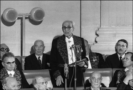 Photo prise le 25 mai 1973 de Claude Lévi-Strauss à l'Académie française de Paris, après son intronisation la veille comme académicien en remplacement de Henry de Montherlant.(photo : AFP)