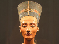 Buste de Néfertiti (vers -1338)
(Magnus Manske)