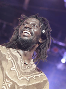 Le chanteur Tiken Jah Fakoly, initiateur de l'African Reggae Festival.Photo : Pierre René-Worms