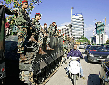 A proximité du parlement libanais à Beyrouth, le 23 novembre 2007.(Photo : Reuters)