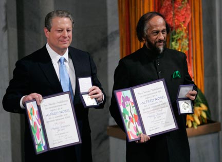 Al Gore et Rajendra Pachauri.(Photo : Reuters)