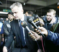 La délégation de Scotland Yard à son arrivée à l'aéroport d'Ismalabad.(Photo : Reuters)