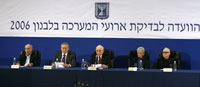 Les membres de la commission Winograd pendant la présentation du rapport à Jérusalem ce mercredi 30 janvier.(Photo : Reuters)