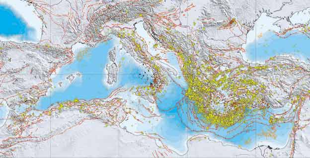 Carte géodynamique de la Méditerranée.
Les cercles jaunes figurent les séismes, d'autant plus gros que la magnitude est plus forte.
© CCGM 2004/&nbsp;Auteurs&nbsp;:&nbsp;E. Barrier, N. Chamot-Rooke, R. Funiciello, G. Giordano <em>et al</em>.