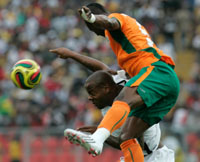 Junior Agogo (en blanc) a été récompensé de sa combativité en marquant le 3ème but ghanéen.(Photo : Reuters)