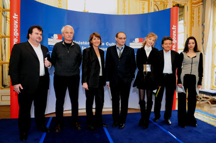 Autour de Christine Albanel, ministre de la Culture et de la Communication, Arielle Dombasle, Yann Arthus-Bertrand, Pierre Hermé, Eliette Abecassis, Christian de Portzamparc et Daniel Mesguich.Crédit photo : didier plowy / mcc