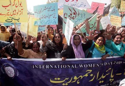 Au Pakistan, à Islamabad, on célèbre également la journée internationale des femmes.(Photo : Reuters)