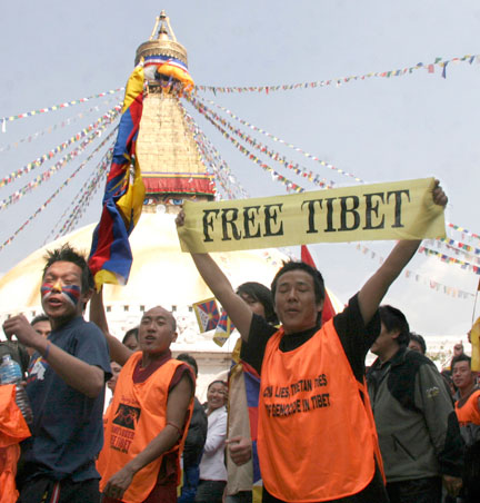 Les protestations contre la présence chinoise au Tibet ont gagné Katmandou, capitale du Népal voisin.(Photo : Reuters)
