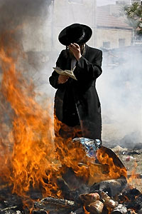 Un juif orthodoxe lors d'une cérémonie précédant Pessah, le 18 avril 2008.(Photo : AFP)