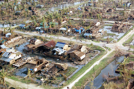 Village détruit et inondé après le passage du cyclone Nargis sur la Birmanie.(Photo : Reuters)