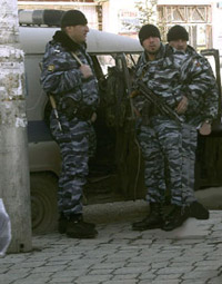 Des policiers à Grozny.(Photo : Reuters)